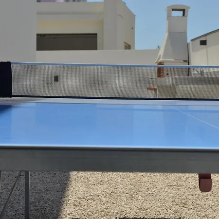 Ana *